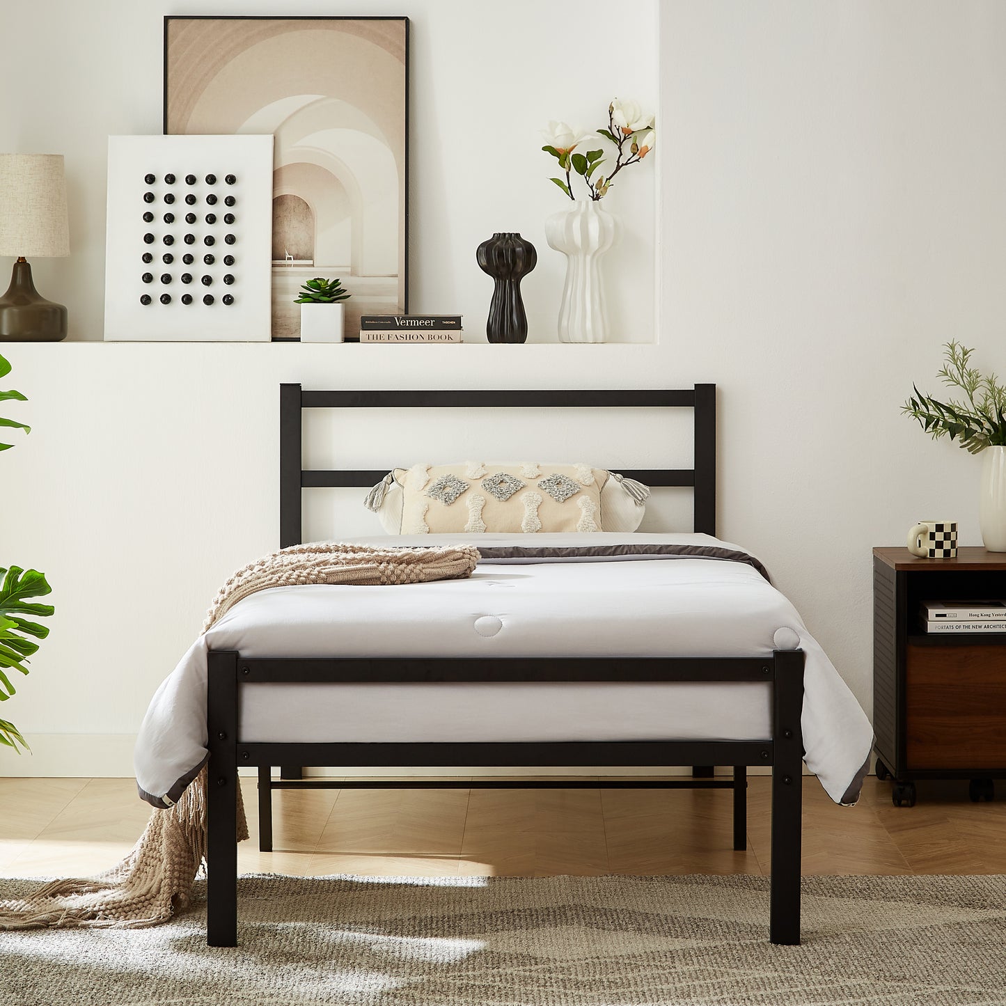 Indori Twin Size Platform Bed Frame - Black