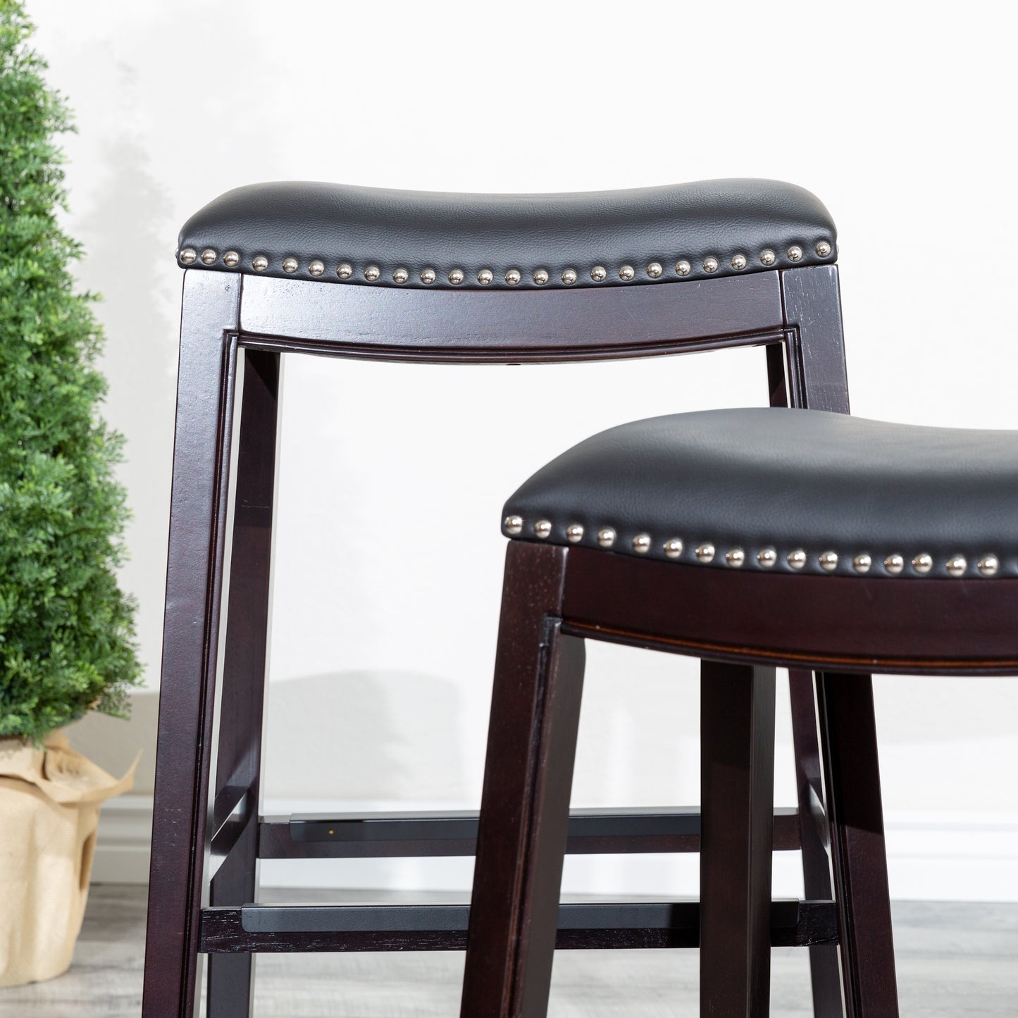 30" Bar Stool, Espresso Finish, Black Leather Seat