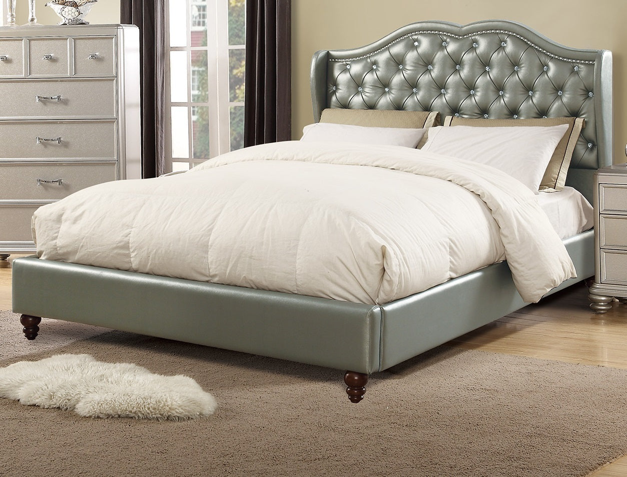 Dexter Wingback Design Full Size Bed - Silver