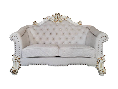 Vendom II Loveseat with 4 Pillows