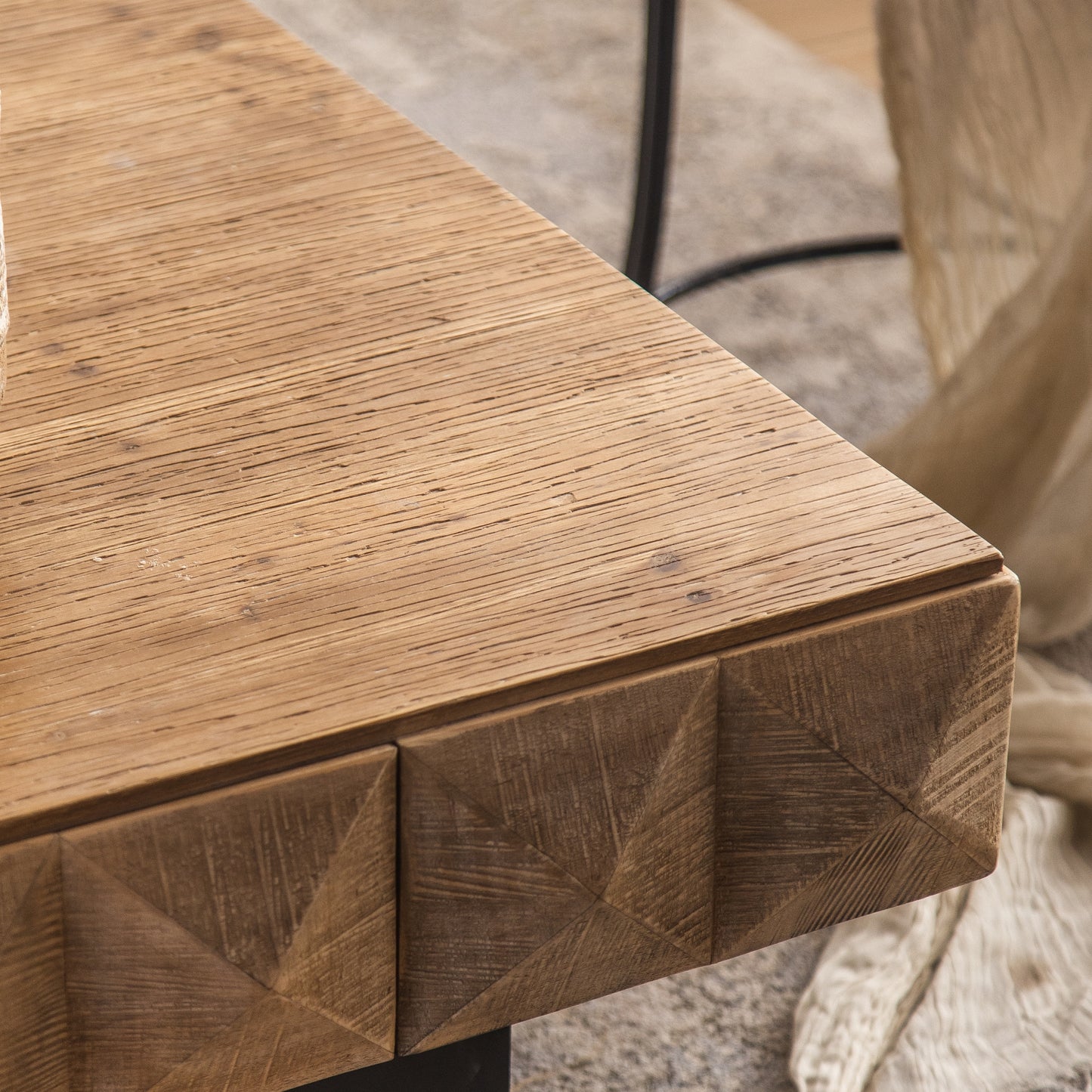 Embossed Pattern Square Retro Coffee Table with 2 Drawers