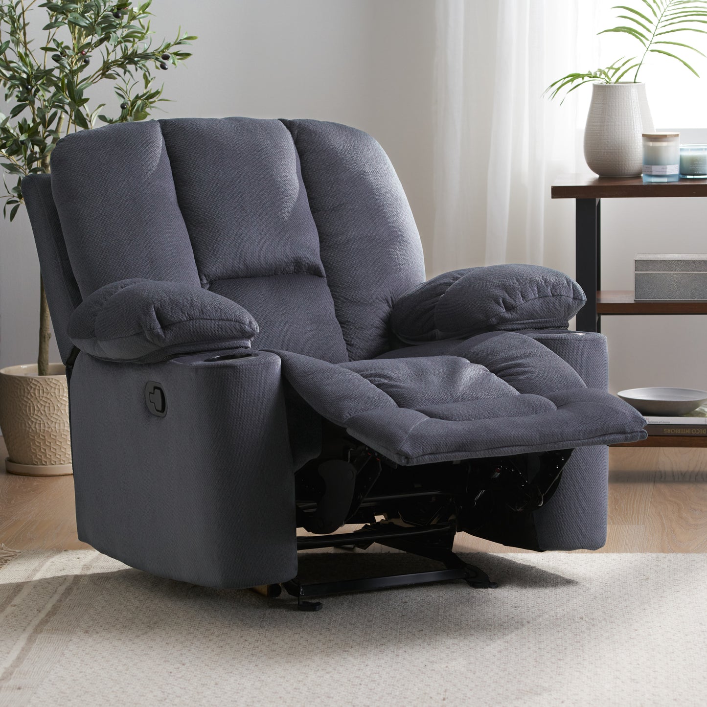 Luxurious Manual Recliner Chair - Silver