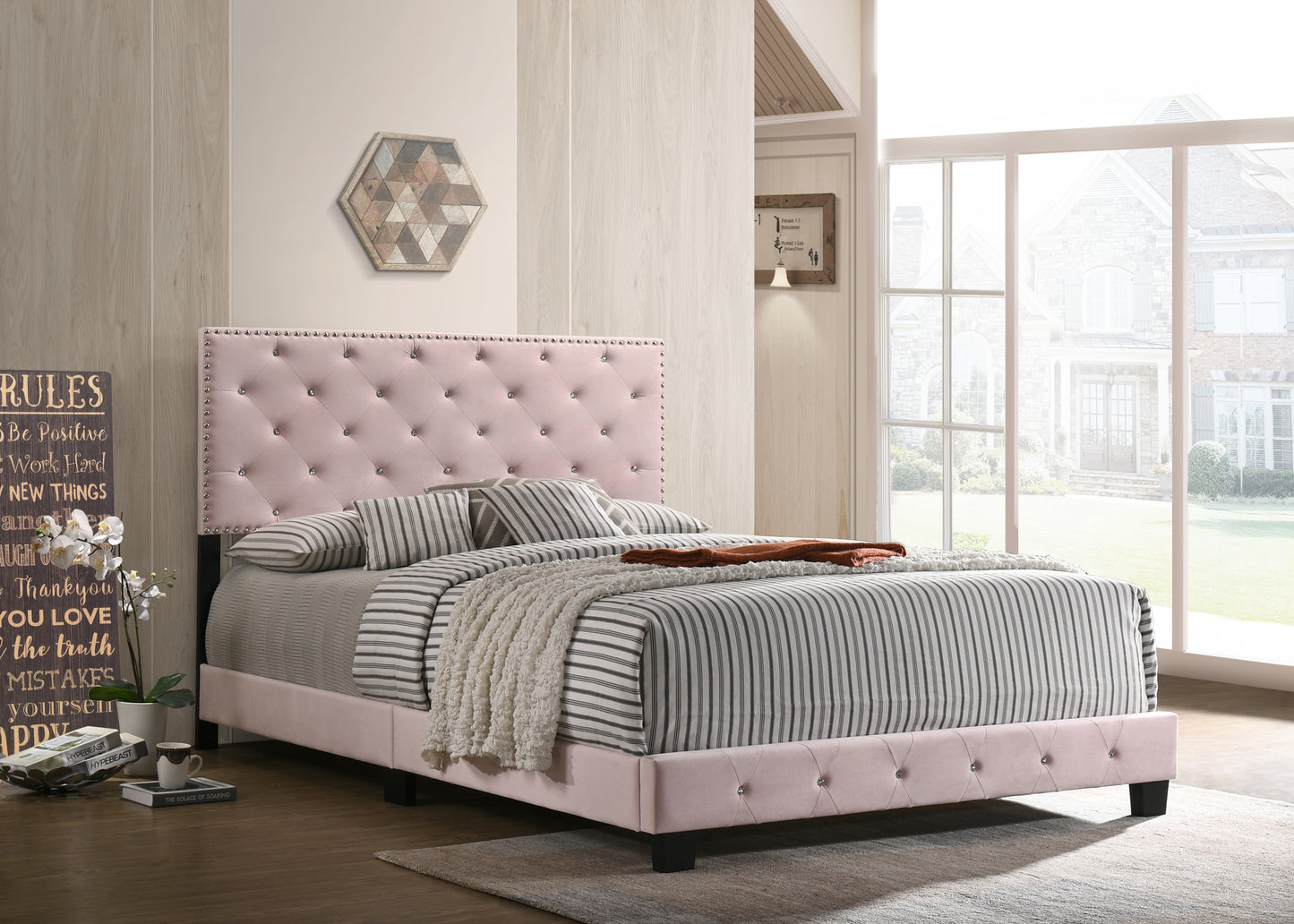 Suffolk Queen Size Bed - Pink