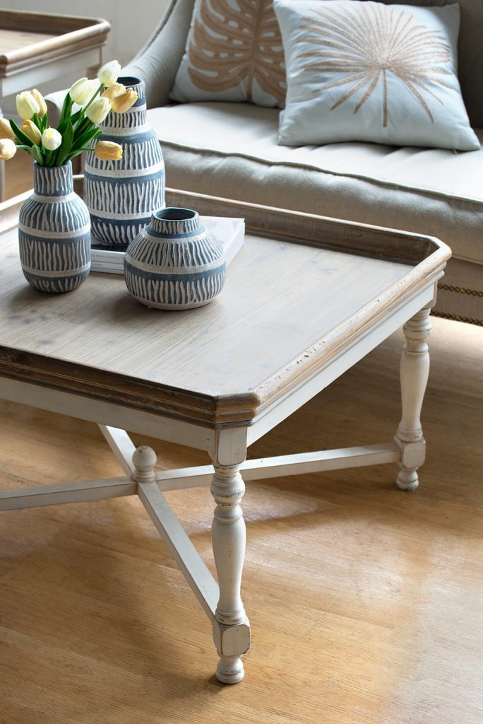 Square Alcott coffee Table