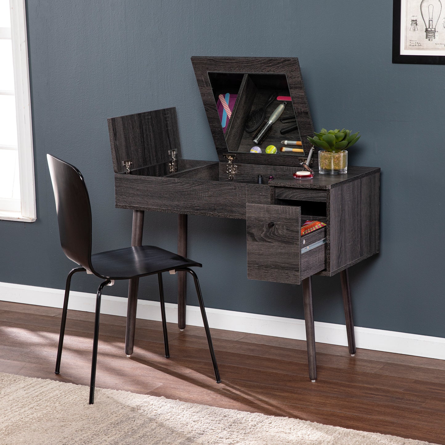 Harzen Storage Vanity Table With Mirror