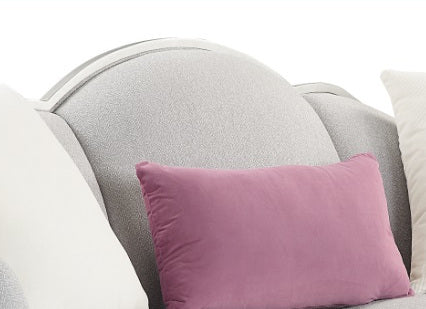 Kasa Loveseat with 3 Pillows