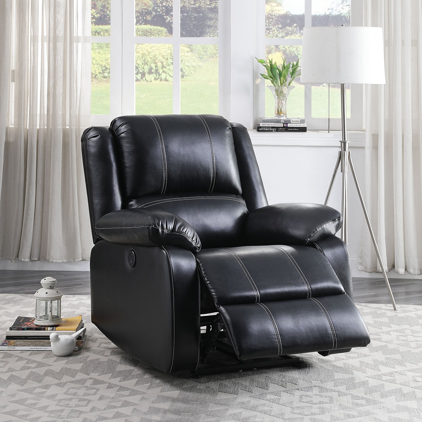 Berkley Power Recliner with USB Port - Black