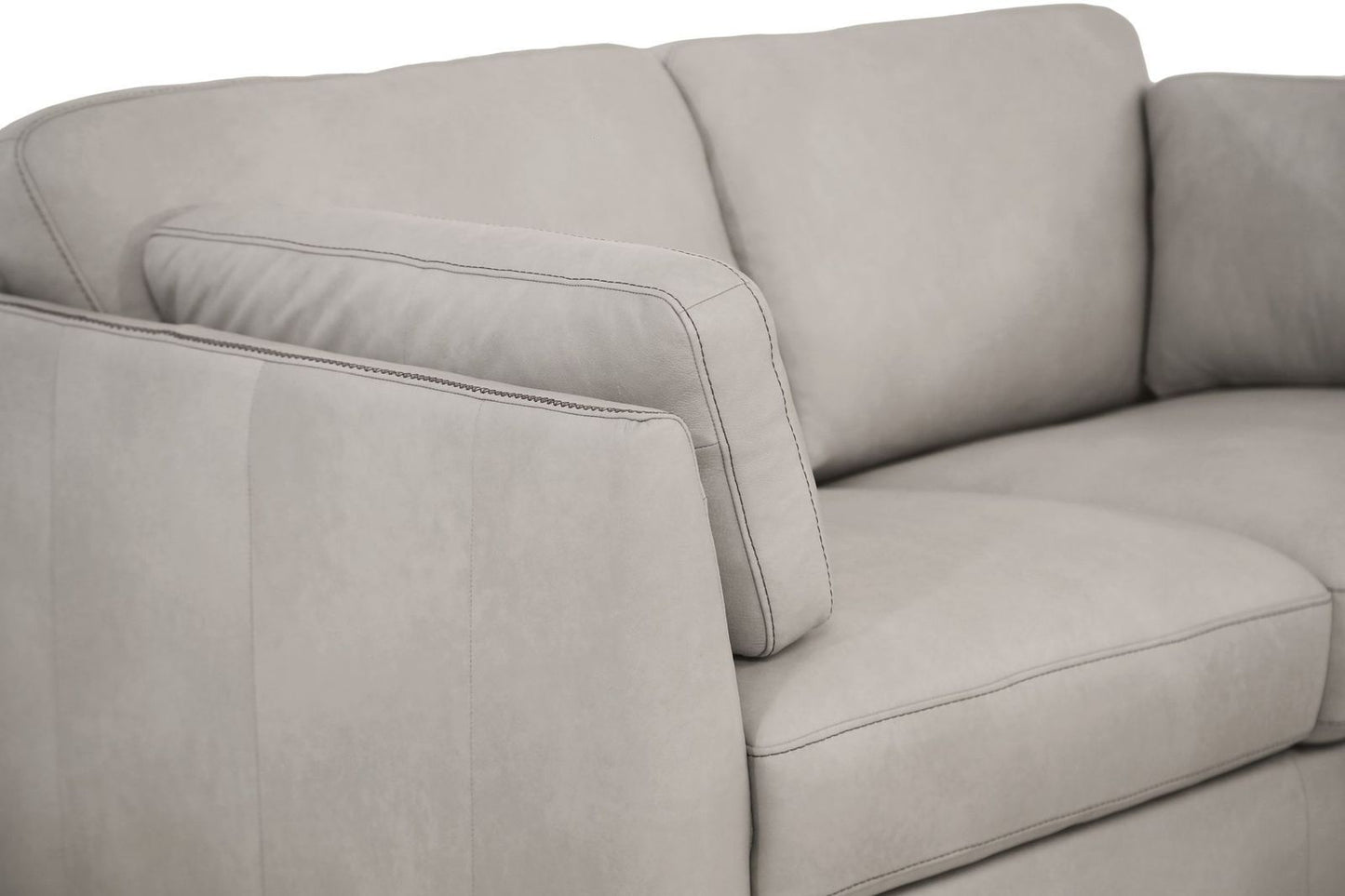 Matias Loveseat - White