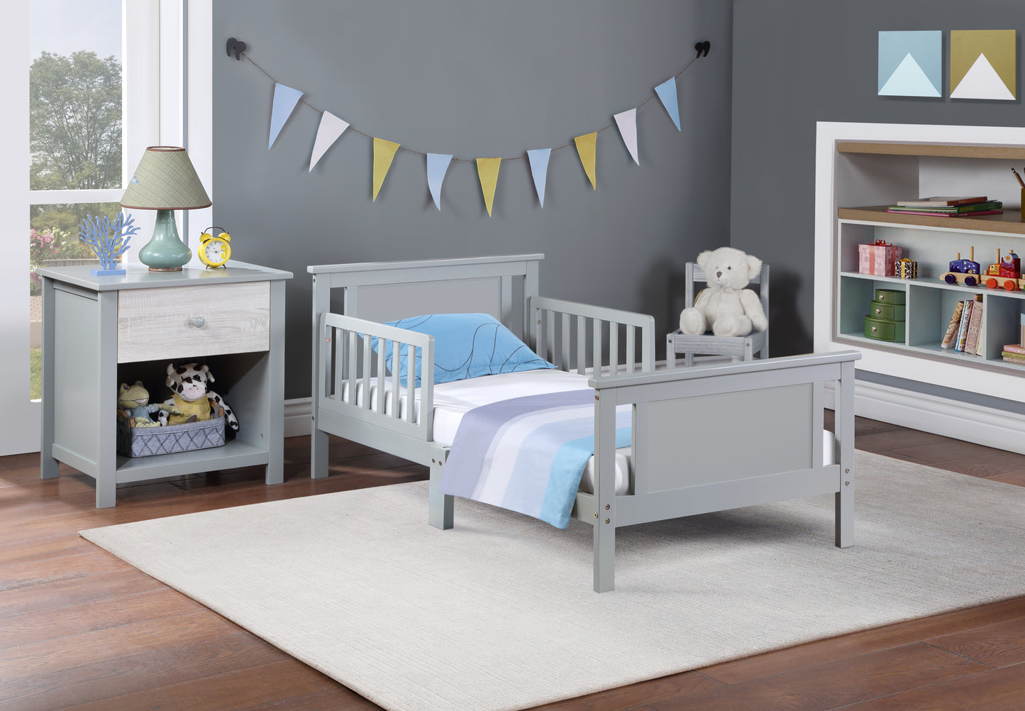 Connelly Reversible Panel Toddler Bed - Gray