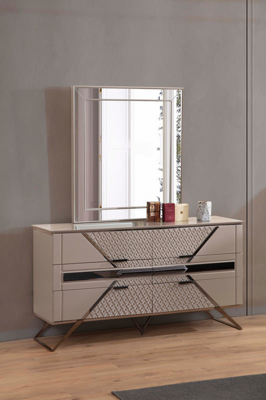 Graywood Reflection Dresser