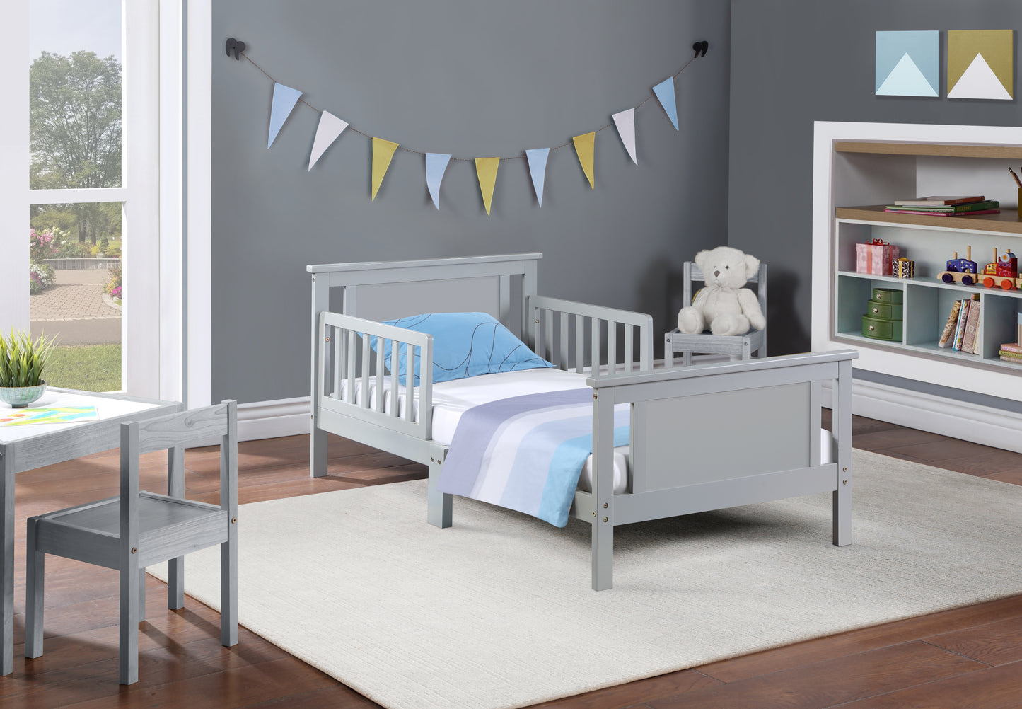 Connelly Reversible Panel Toddler Bed - Gray