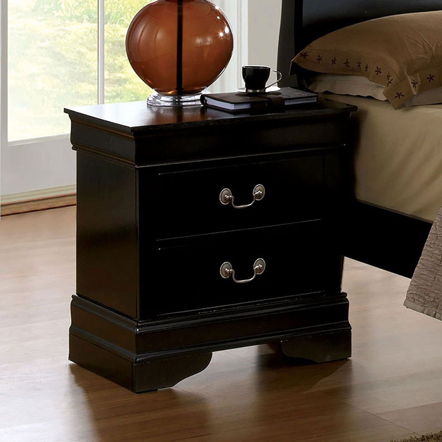 English Antique Solid wood  Nightstand - Black