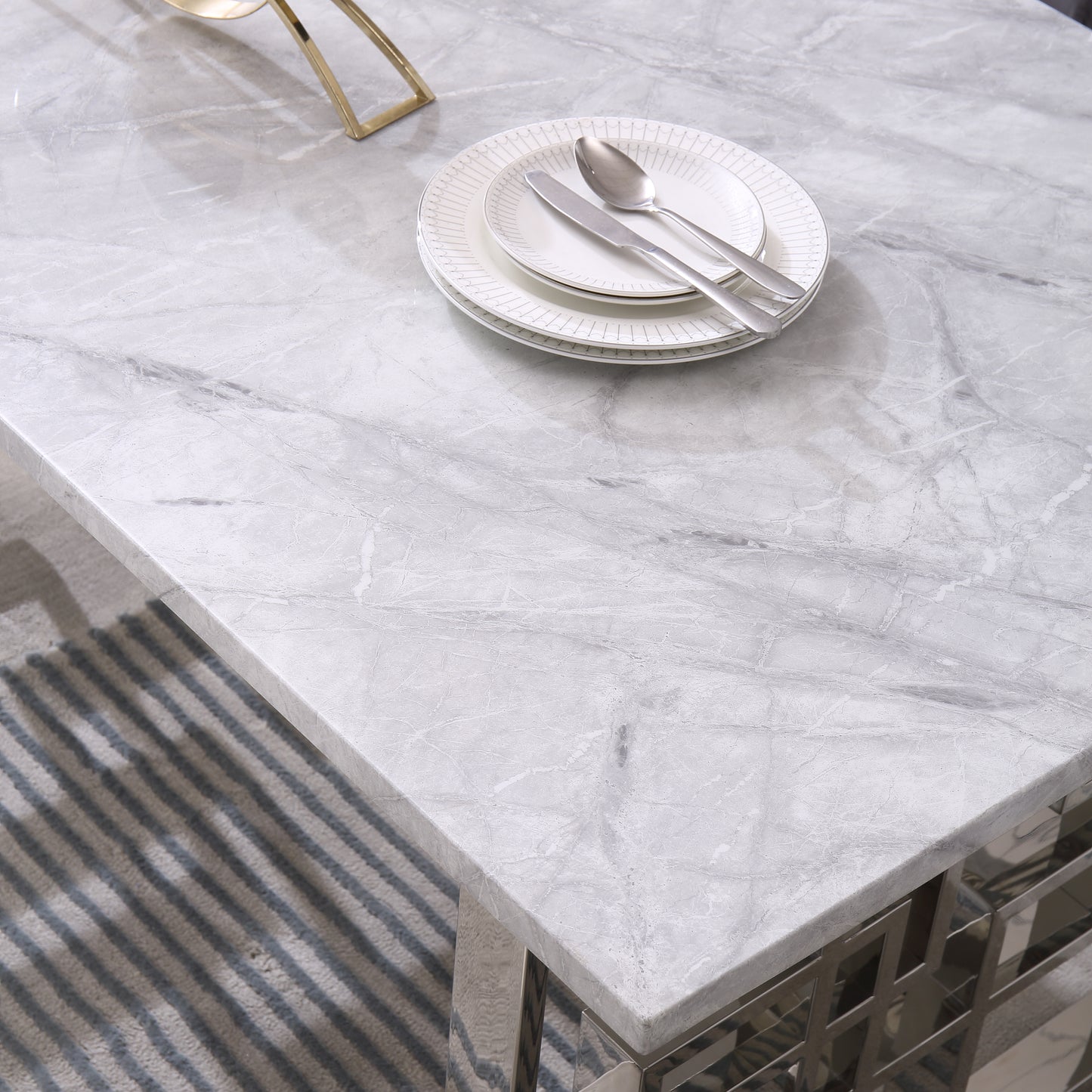 Elegance Marble Reflections Table