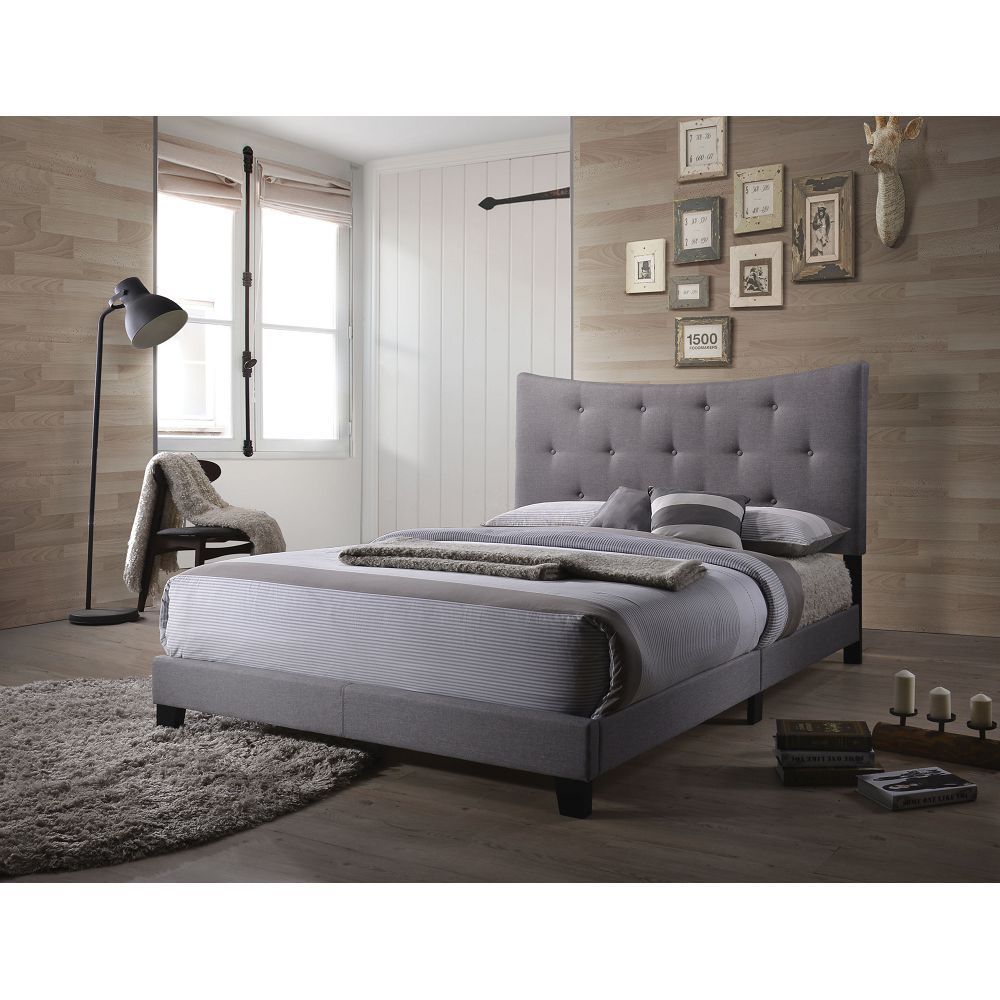 Venacha Queen Bed - Gray