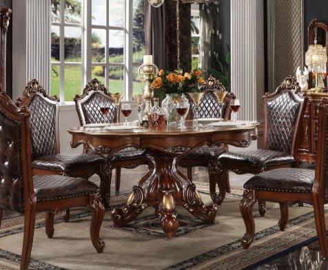 Elegant Cherry Oak Dining Table