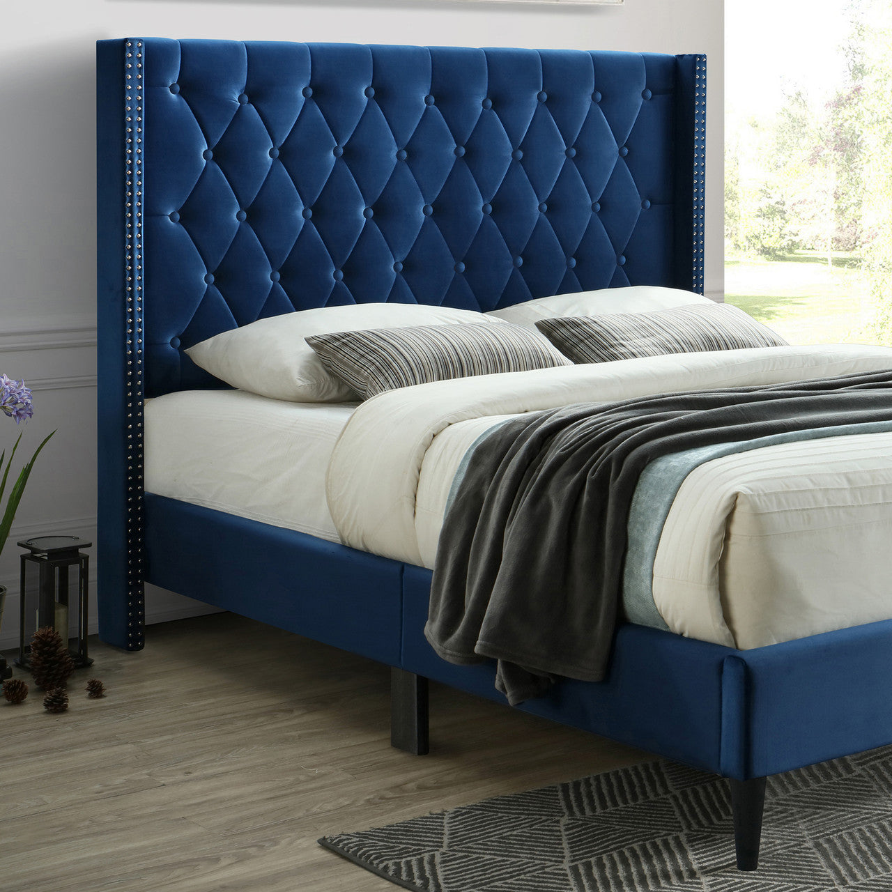 Go Green Woods Amelia Velvet Tufted Full Platform Bed