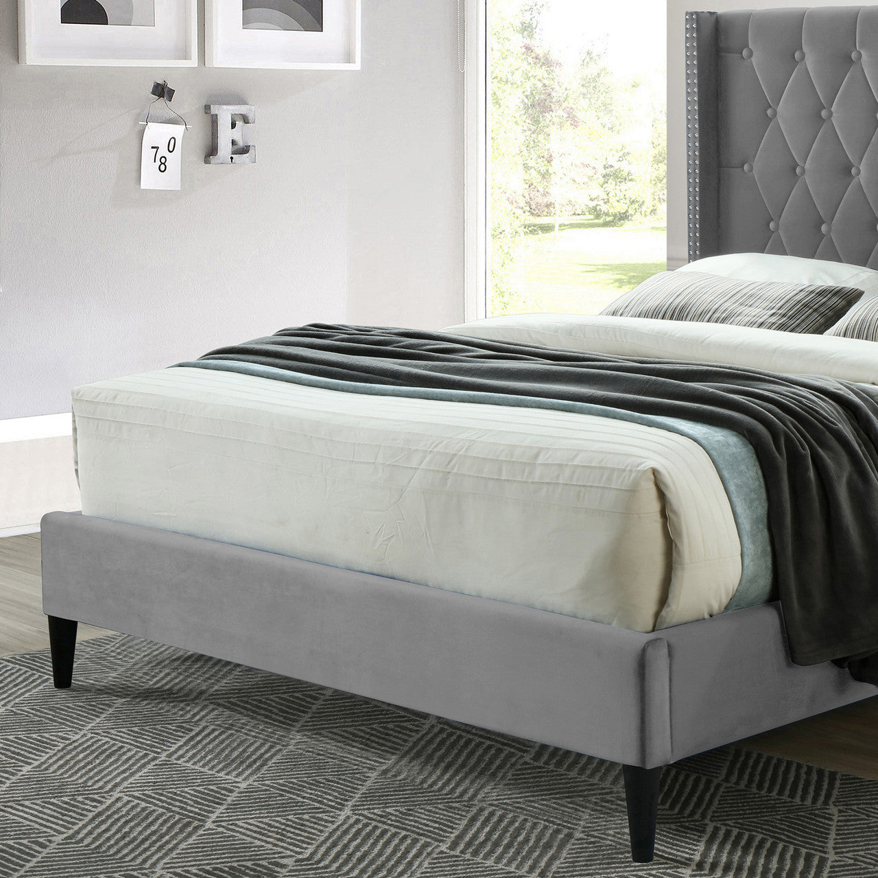 Go Green Woods Amelia Velvet Tufted Full Platform Bed